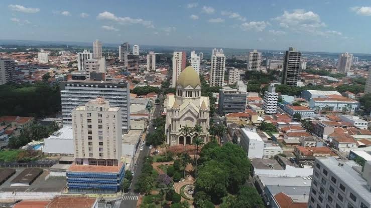 Araraquara se consolida como polo regional e combina desenvolvimento, educação e qualidade de vida